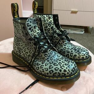 Doc Marten Leopard Print Boots WM SZ 8